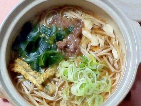 寒い日も温まる～鍋焼き蕎麦